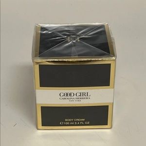 - Good girl Carolina Herrera